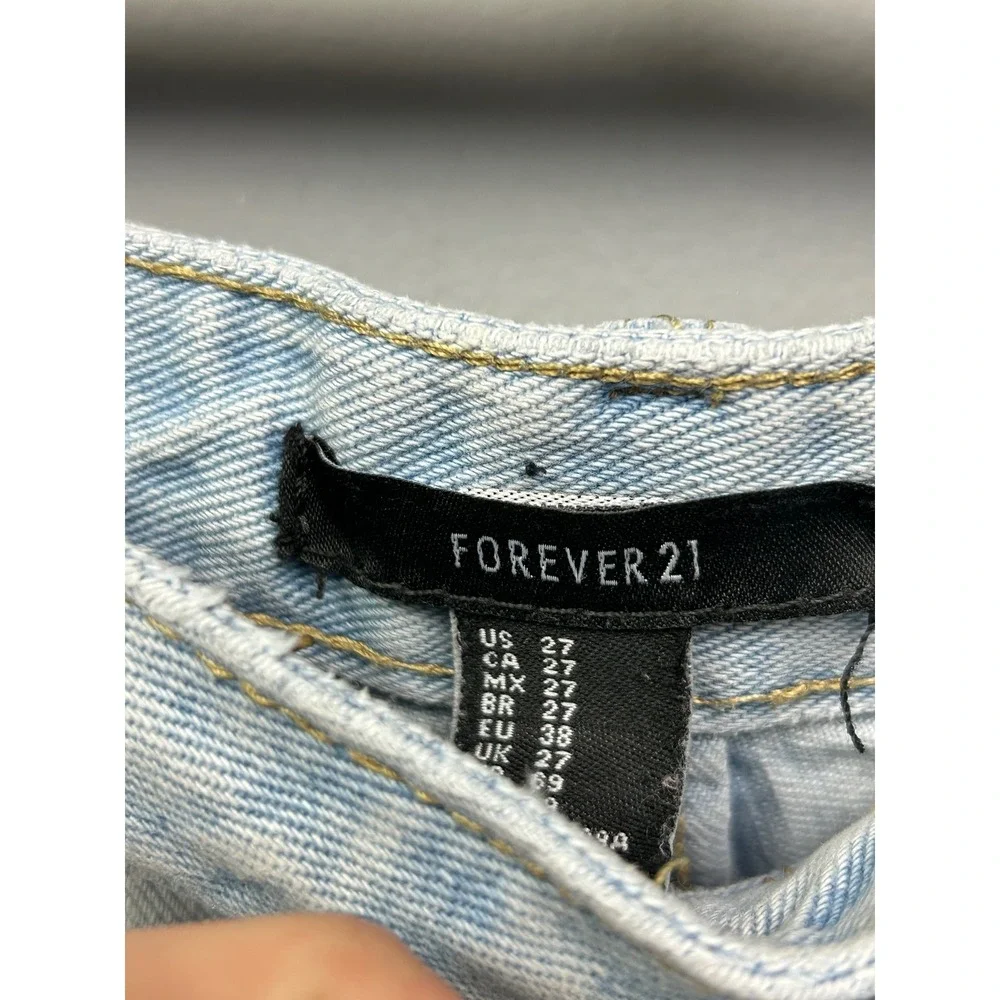 Forever 21 Jean Shorts Women's Size 27‎ Light Wash Distressed Ripped Denim